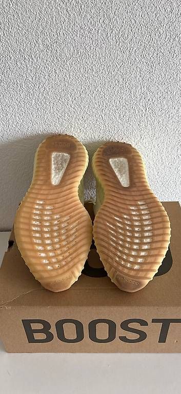 Scarpe da uomo: Yeezy Adidas Schuhe – Usato da Zürich venduto da tay_6ylh 1