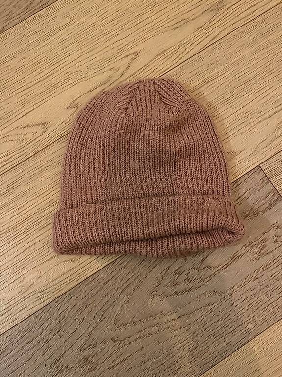 Copricapi, berretti & cappellini: Lots de bonnet – Usato da Champagne venduto da Marie2108 1