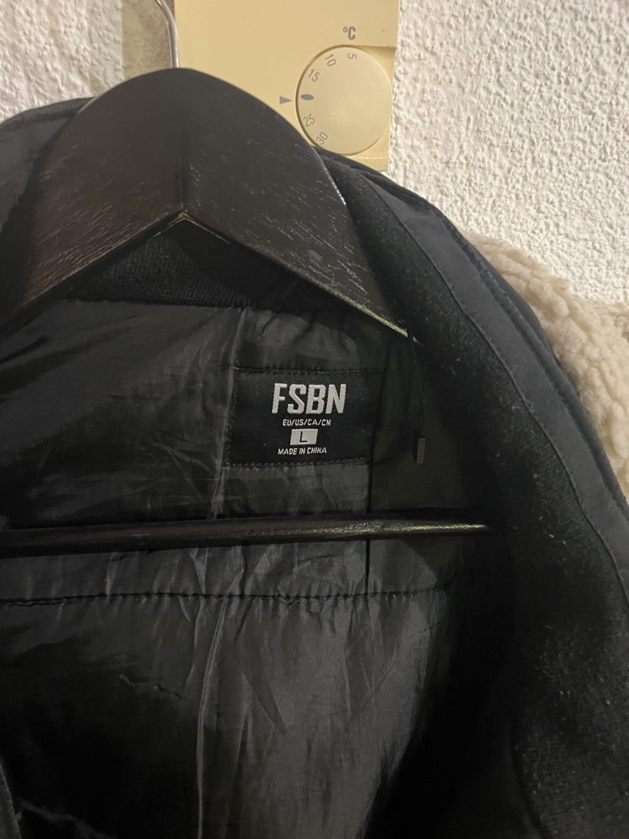 Giacche: FSBN Winterjacke schwarz mit Teddyfutter Grösse L – Usato da Schöftland venduto da darkmoon19 1