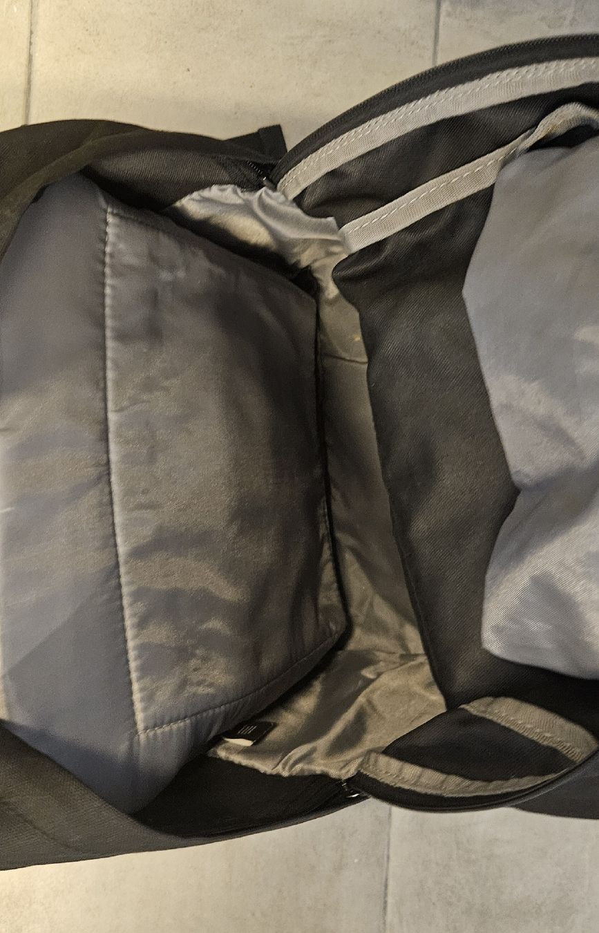 46 Nord Zaini: schwarzer Rucksack – Usato da Stäfa venduto da cah_blj6 3