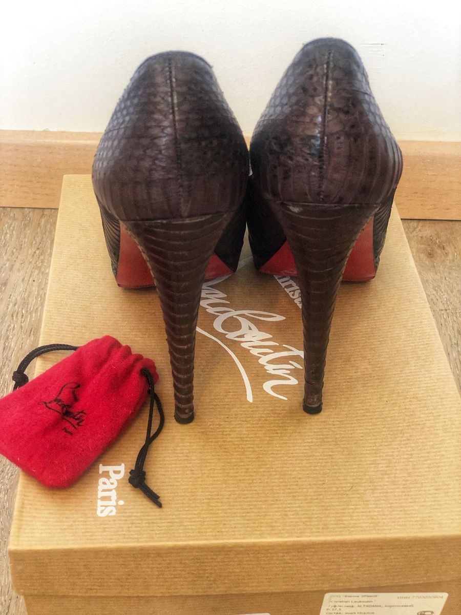 Christian Louboutin Scarpe da donna: Christian Louboutin Python Peep Toe Heels, Size 37 – Usato da Bursinel venduto da rud_9mxh 3
