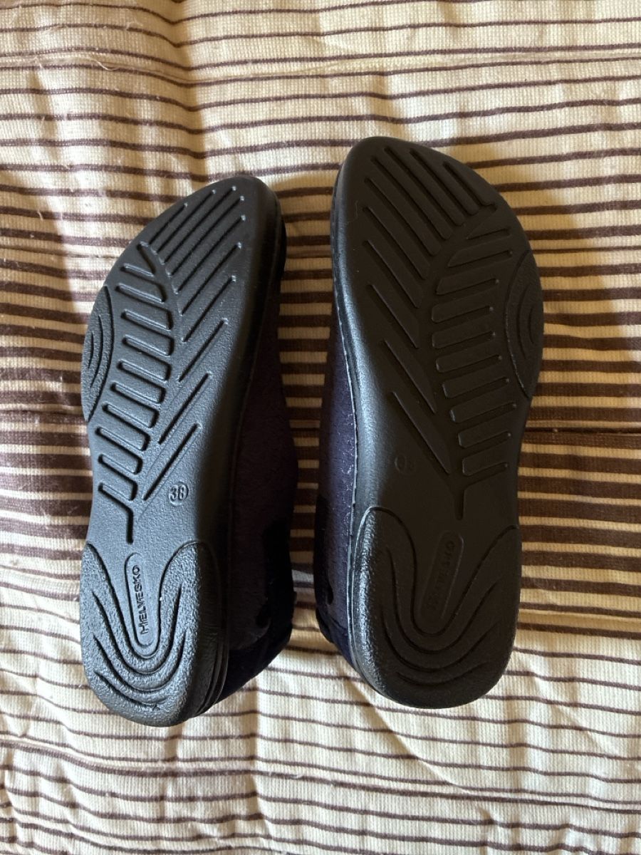 Helvesko Chaussures femmes: Schuhe Helvesko Dunkelblau   – Neuf (Voir description) à Hunzenschwil par Monggeli 1