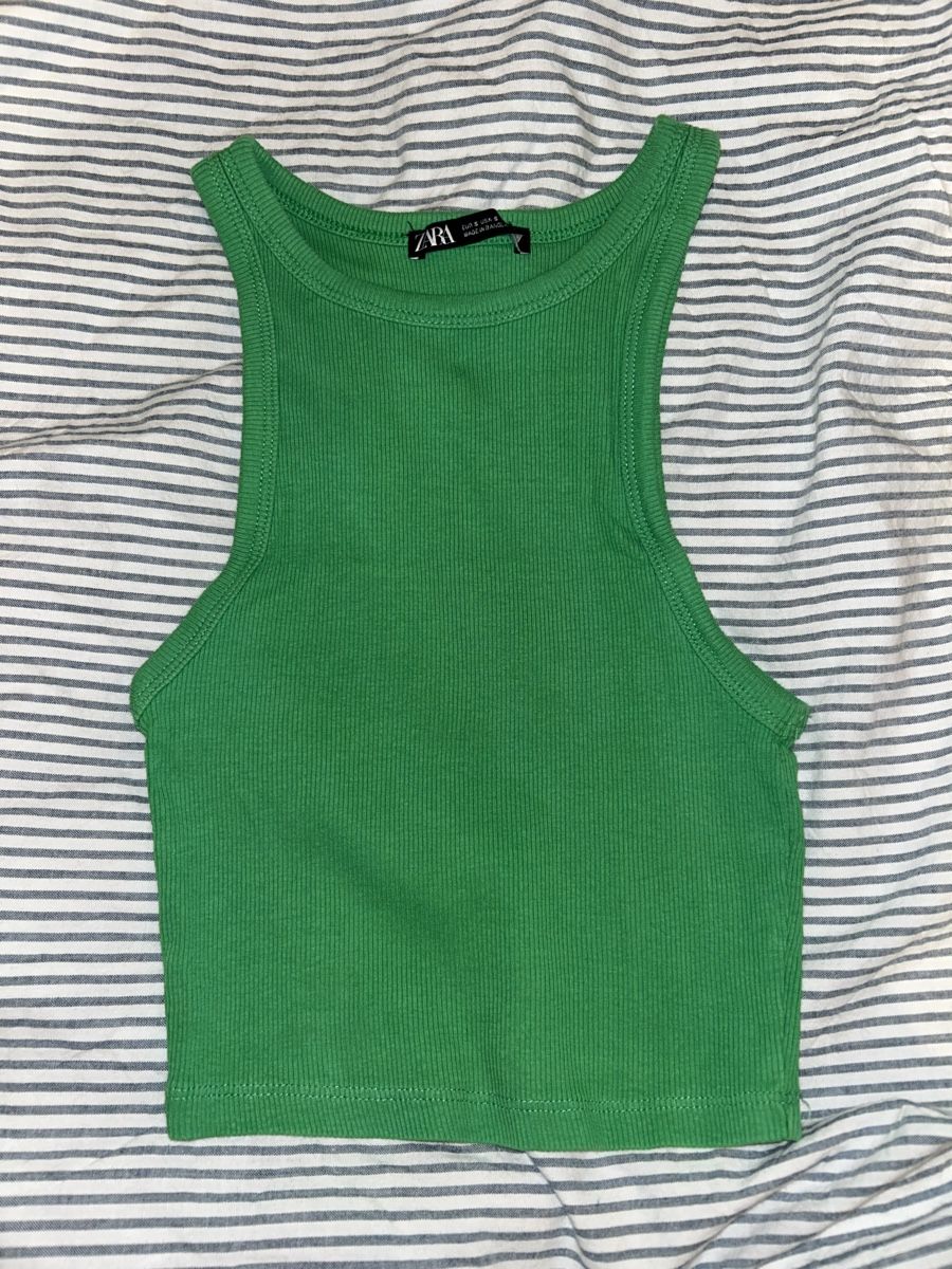 Zara Top: Top Zara vert, taille S – Usato da Vesenaz venduto da emi_videsonarmoire