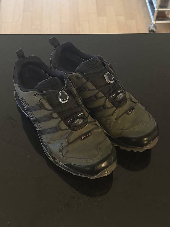 Chaussures hommes: Schuh Adidas  – D'occasion à Zürich par cemkurcan