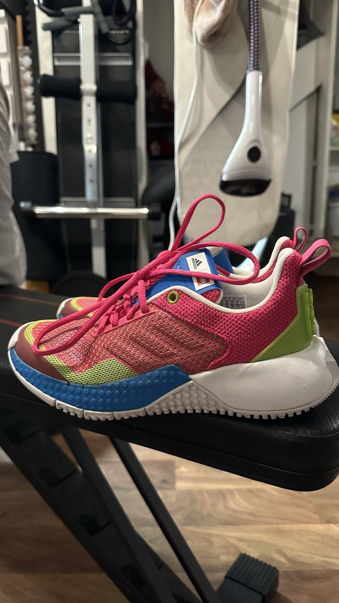 Adidas Scarpe da donna: Sneaker Adidas  – Nuovo (secondo la descrizione) da Wädenswil venduto da ira_5qdm
