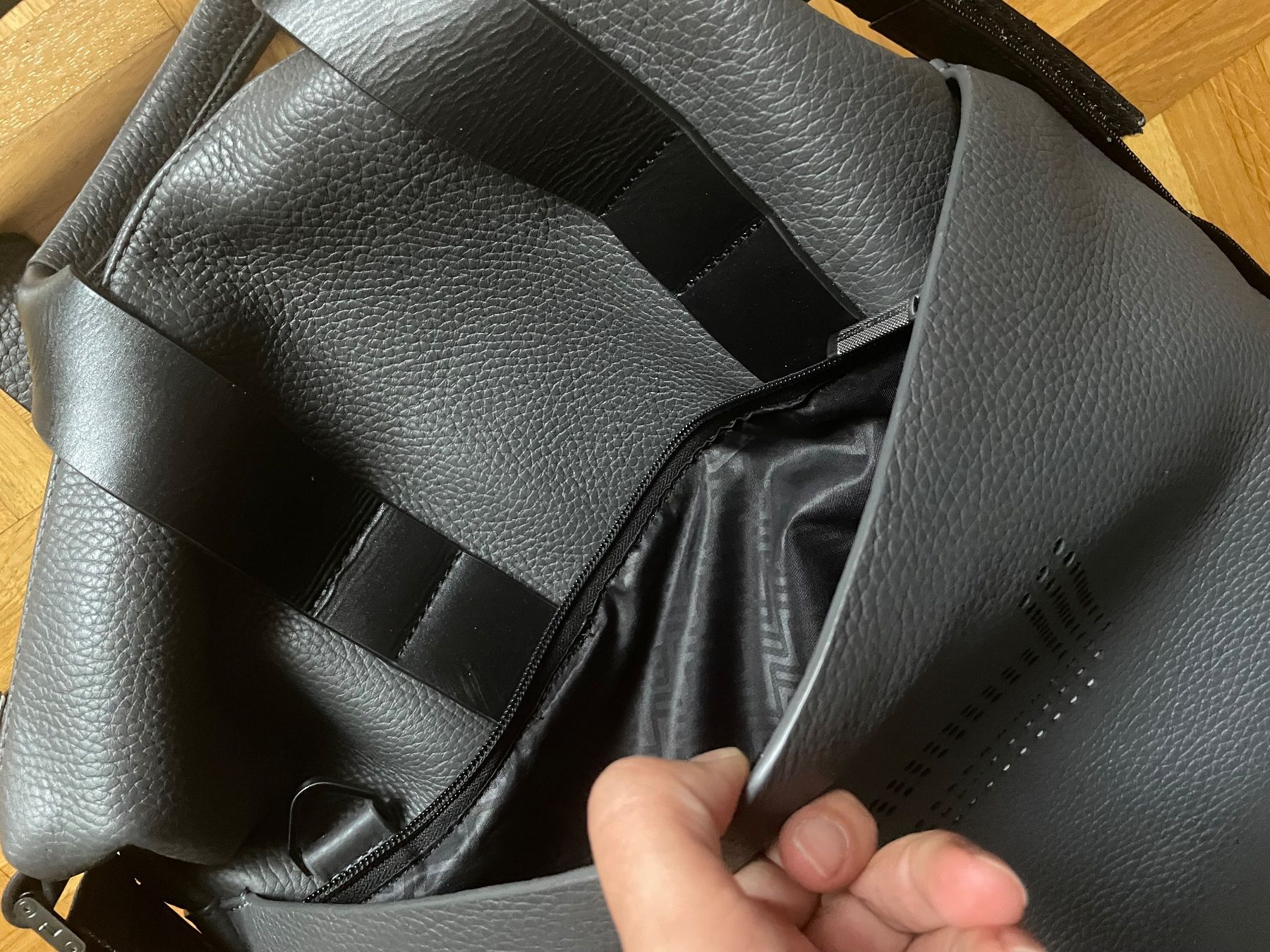 Borse: Porsche Design Leder Tasche LVZ – Nuovo (secondo la descrizione) da Genève venduto da sunandwind 7