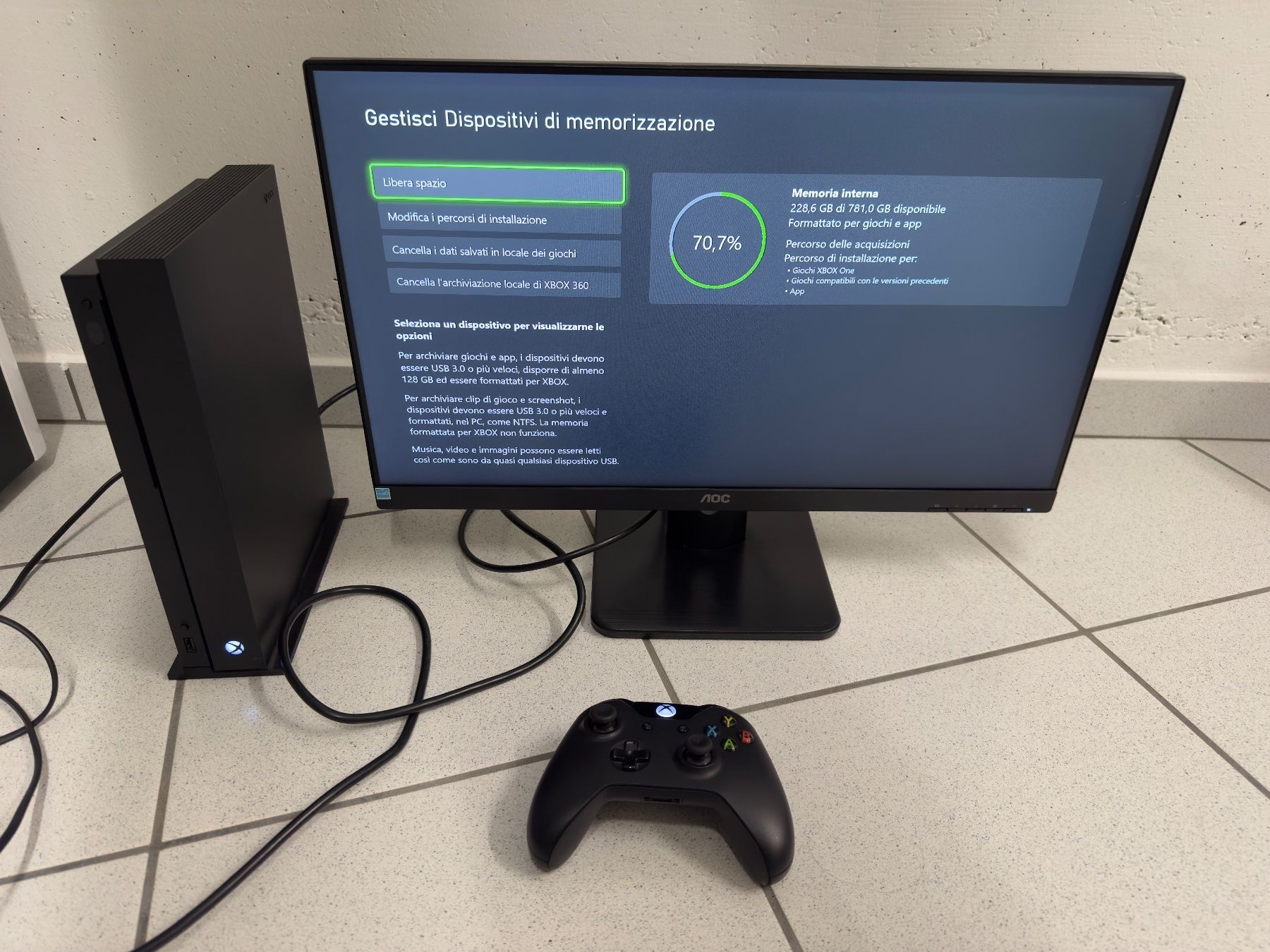 Microsoft Consoles: XBOX ONE X in gutem Zustand mit Controller – D'occasion à Losone par A.Colusso 5