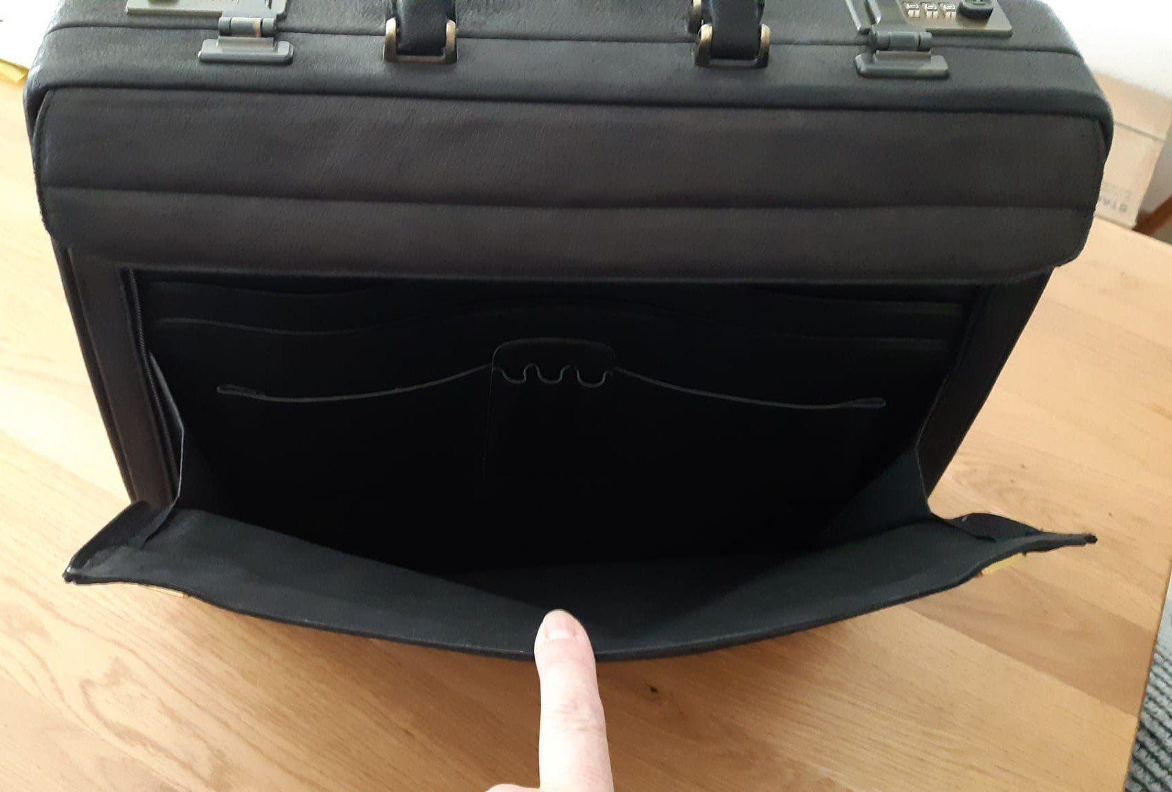 Valises & Sacs: Tasche Koffer Aktentasche – D'occasion à Waltenschwil par toronero73 1