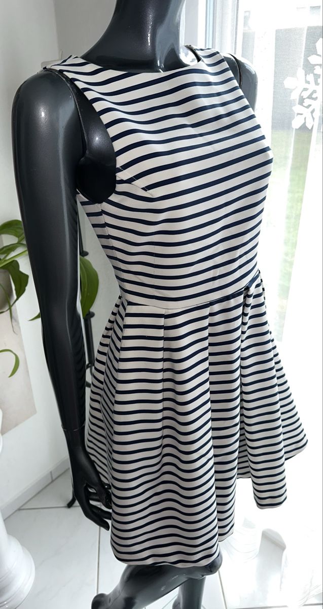 Zara Kleider: ZARA KLEID GR. XS neuwertig – Neu (gemäss Beschreibung) aus Unteraegeri von MH203 4