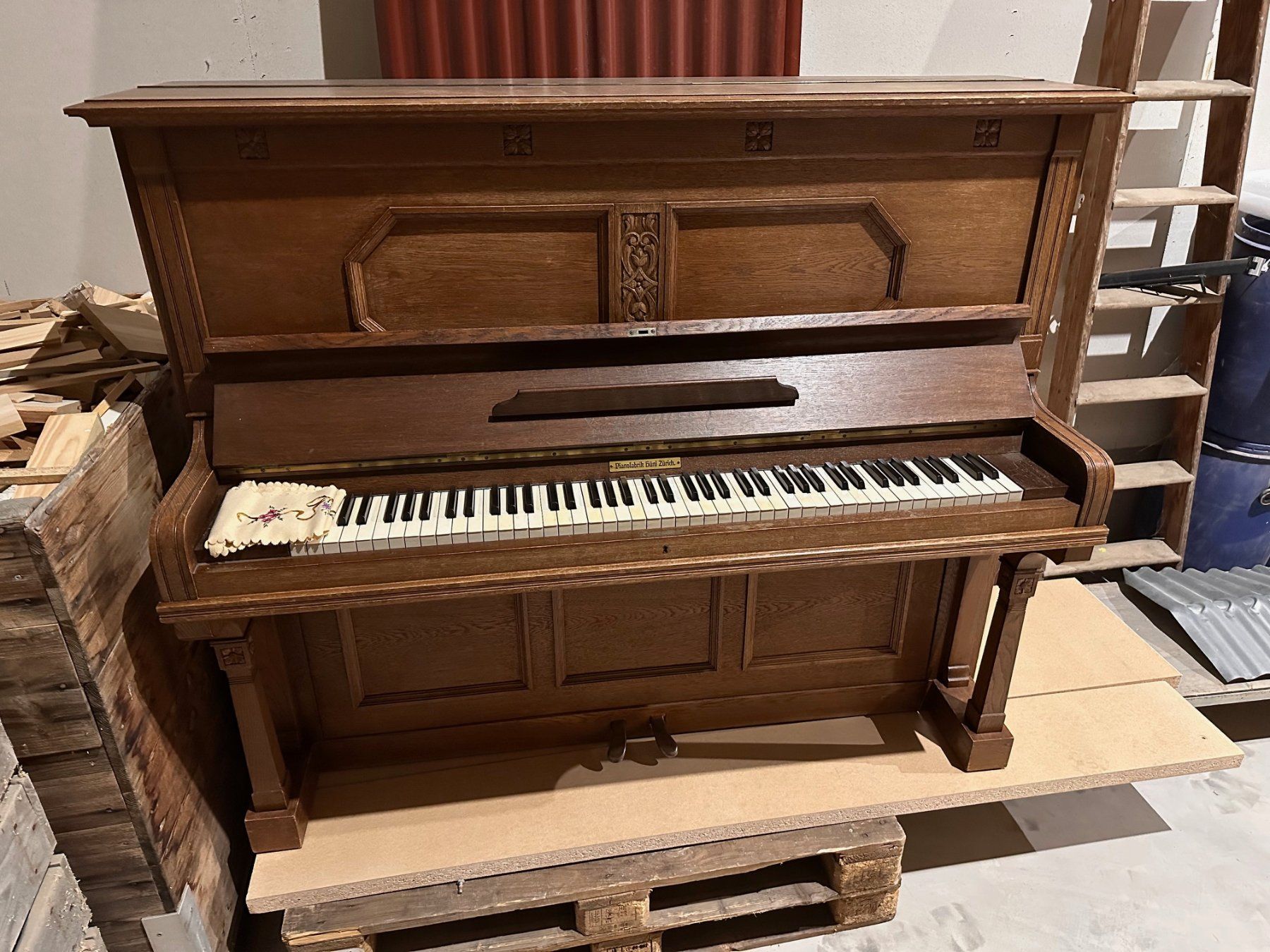 Strumenti musicali: Klavier Hüni Zürich – Usato da Unterstammheim venduto da FV078G 1