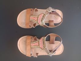 sandales enfant taille 24