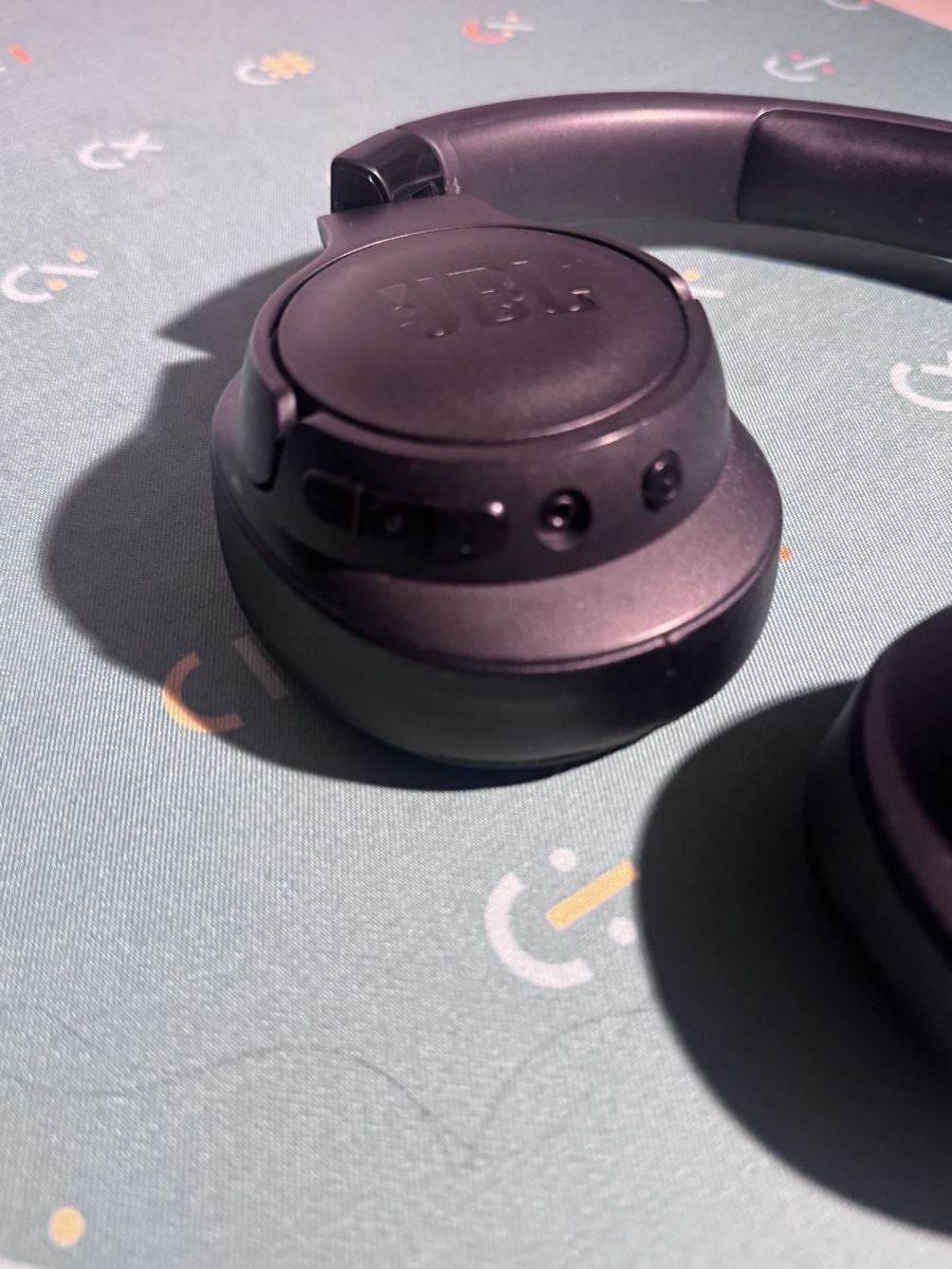 JBL Cuffie: Kopfhörer JBL Tune 720BT schwarz – Usato da Winterthur venduto da cet_d9xt 8