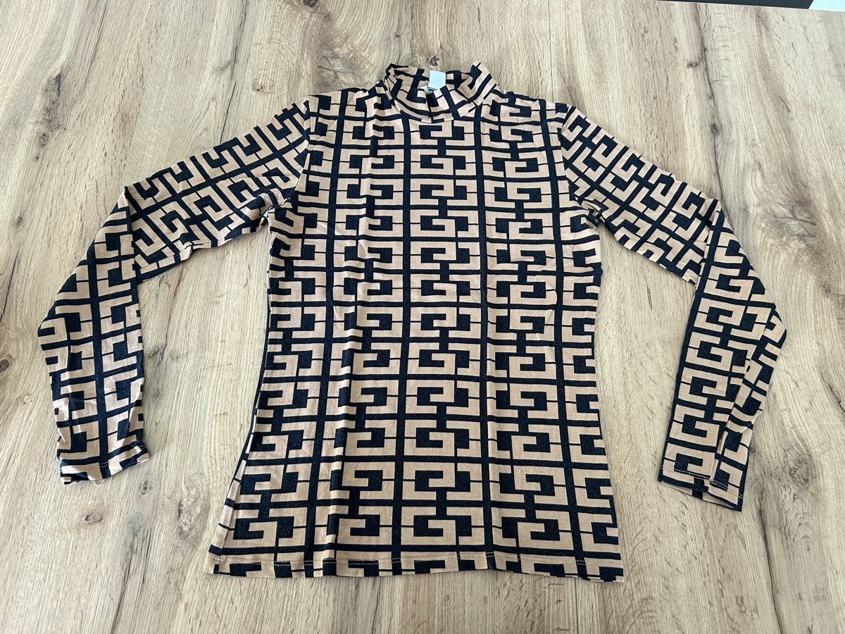 Pullover & Sweatshirts: Lot de 2 pulls fin – Gebraucht aus Malleray von Keimy32 1