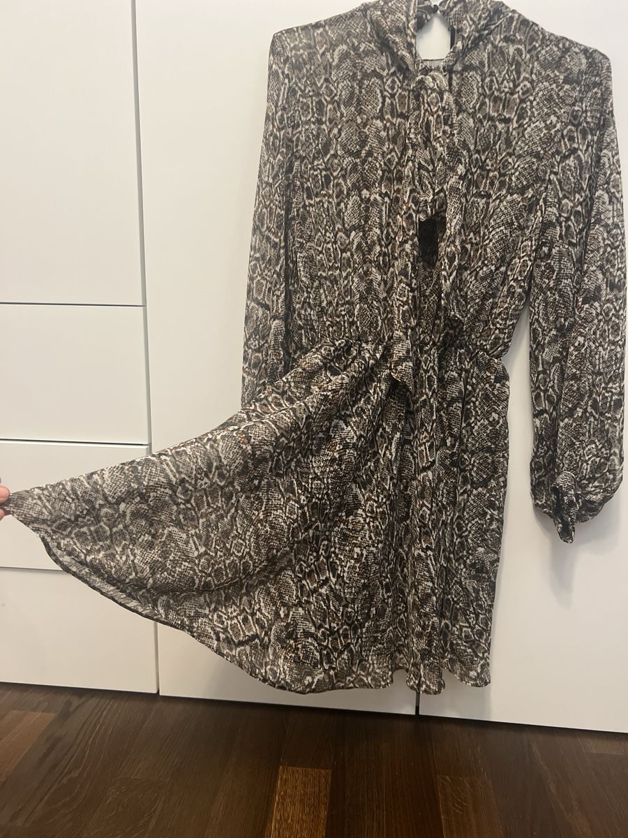 Zara Vestiti: Zara dress XS size – Usato da Basel venduto da kar_5fvf 3