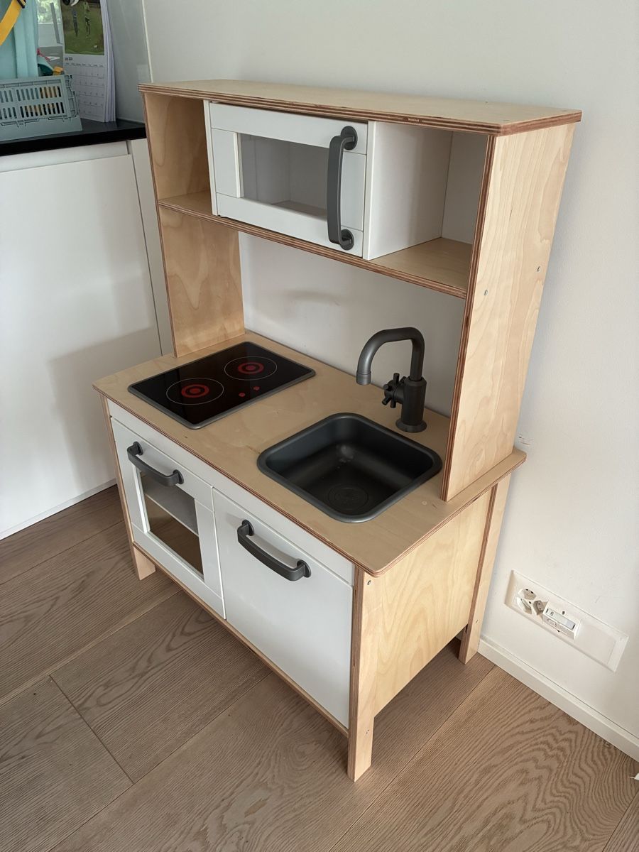Ikea Spielzeuge: Ikea kitchen for children – Gebraucht aus Zürich von mar_8gz2 1