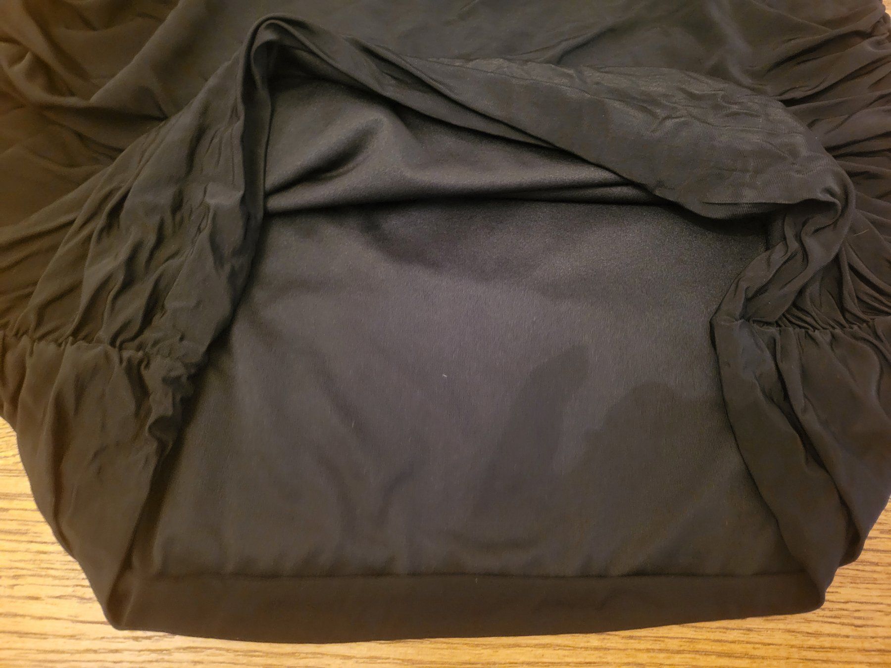 Kleider: Elegantes One-Shoulder-Kleid Schwarz – Gebraucht aus Basel von sci_67ms 5