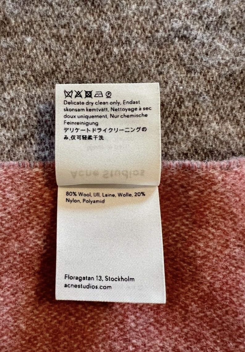 Acne Studios Foulard & Sciarpe: Acne studios scarf / schal – Nuovo (secondo la descrizione) da Zürich venduto da AlineCr 5