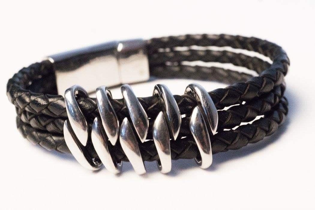 Bracciali & Braccialetti: Lederarmband mit Edelstahl – Nuovo (secondo la descrizione) da Gattikon venduto da myartshop