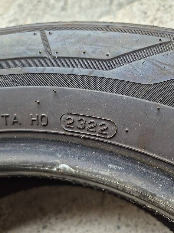 Pneumatici & Ruote complete: Pneus 205 65 16 C – Usato da Puidoux venduto da Carrelet