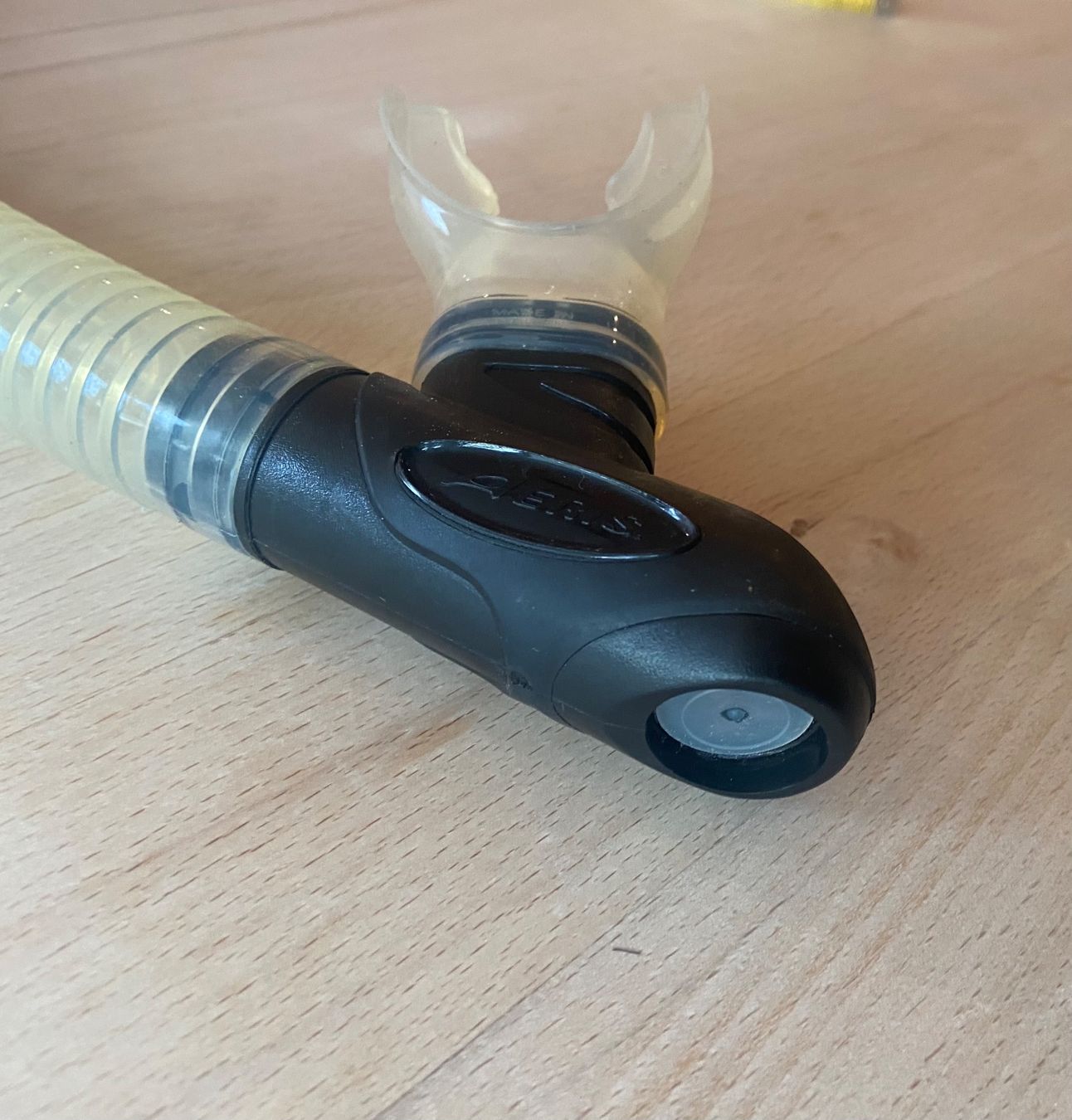 Bombole da sub: Aeris Schnorchel Cuda Dry – Usato da Widnau venduto da ama_7xzk 2