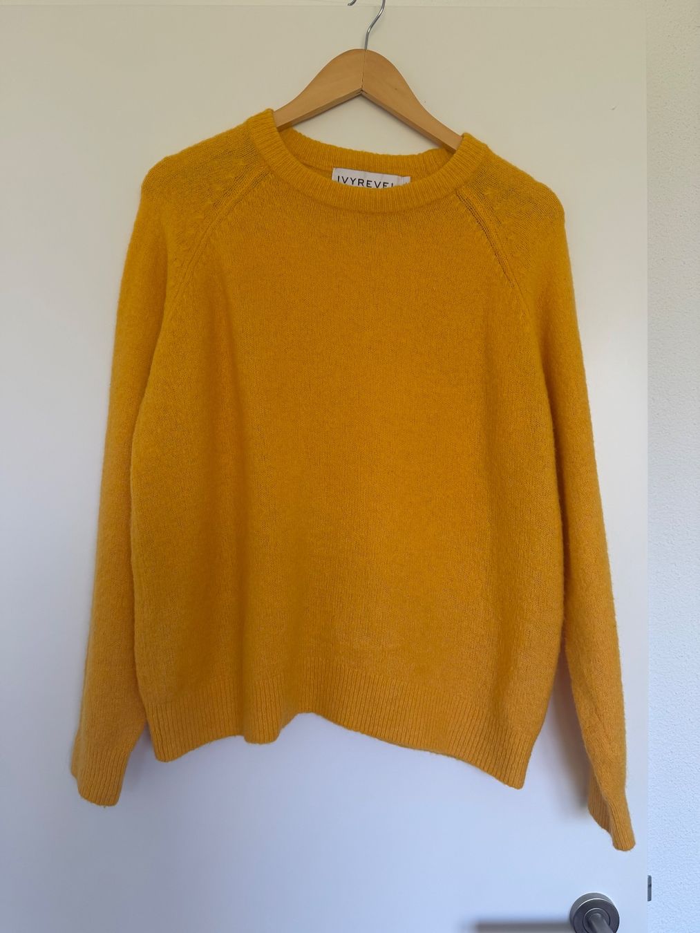Pulls & Sweat-shirts: Ivyrevel WollPullover Strickpullover gelb Grösse L – D'occasion à Buchs SG par VintageHomeCH