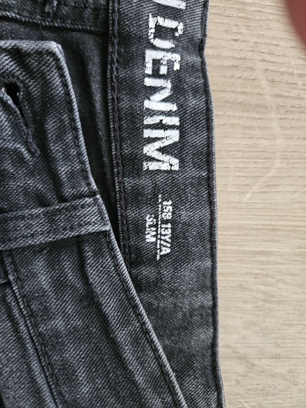 Pantaloni: Jeans Shorts 2 Stück – Usato da Anglikon venduto da Gidali 3