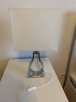 Nachttischlampe
