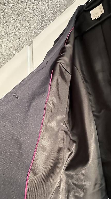 S.Oliver Giacche: Dunkelblauer Blazer s'Oliver Grösse 38 – Usato da Buus venduto da Singing01 2