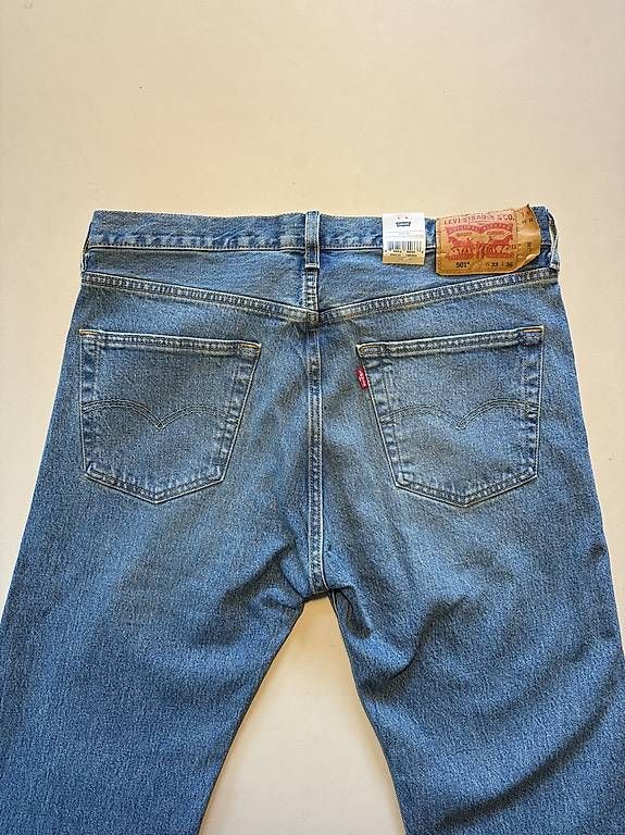 Levi's Jeans: Levi's 501 Jeans Straight Fit – Nuovo e nell'imballaggio originale da Basel venduto da rororo47 2