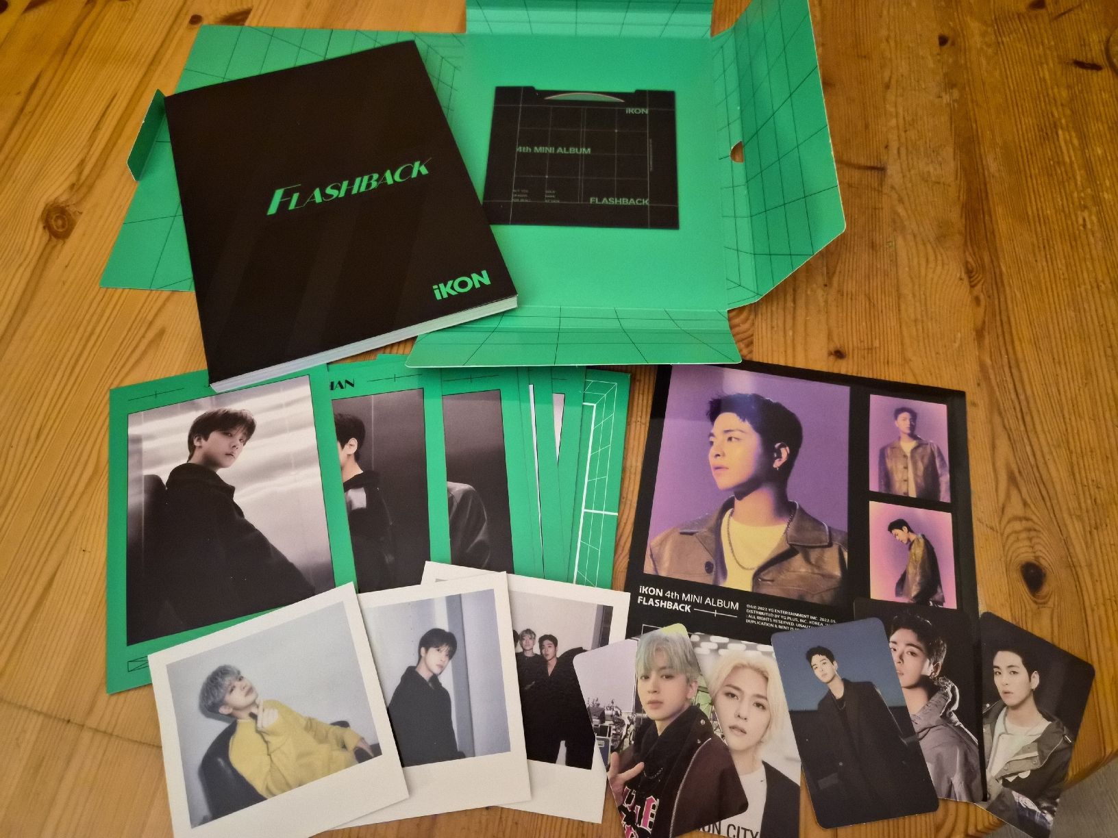 CDs: IKON 4th mini Album Flashback – Neu (gemäss Beschreibung) aus Zweisimmen von val_2njg 1