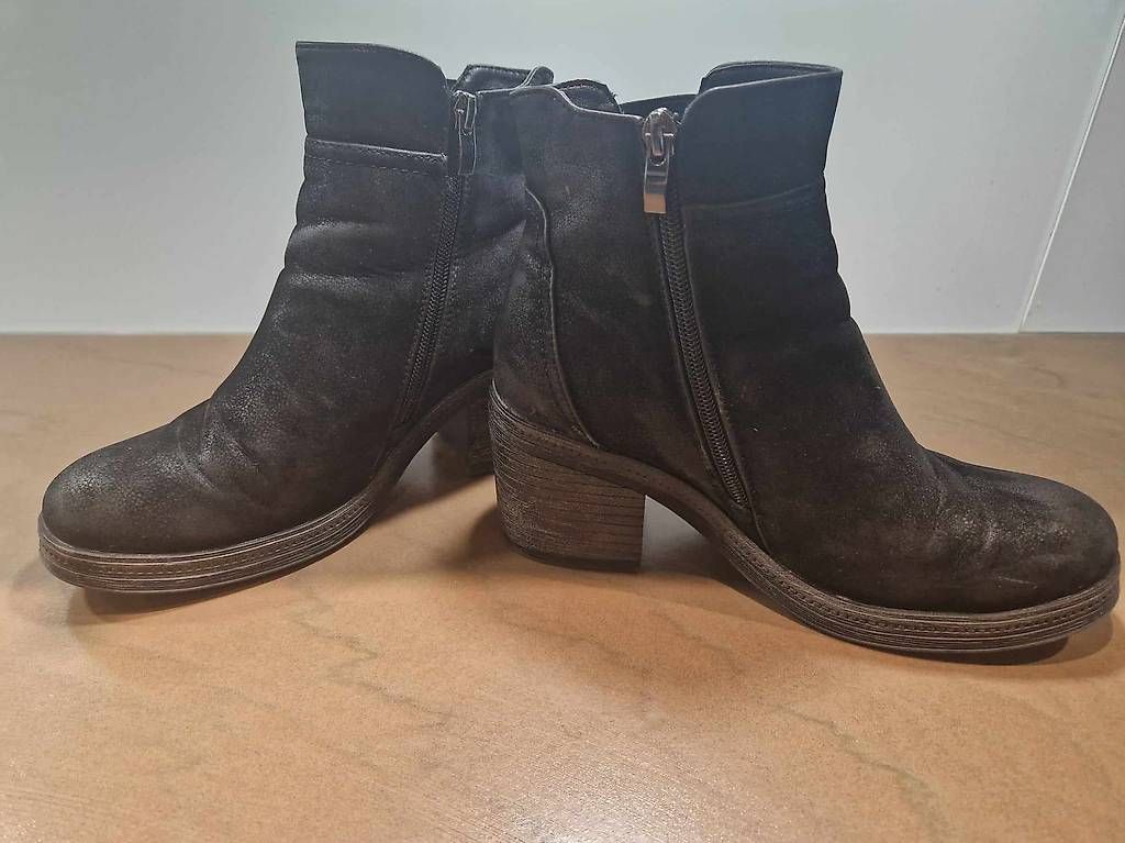 Damenschuhe: Stiefeletten Grösse 39 – Gebraucht aus Büttenhardt von Cardman