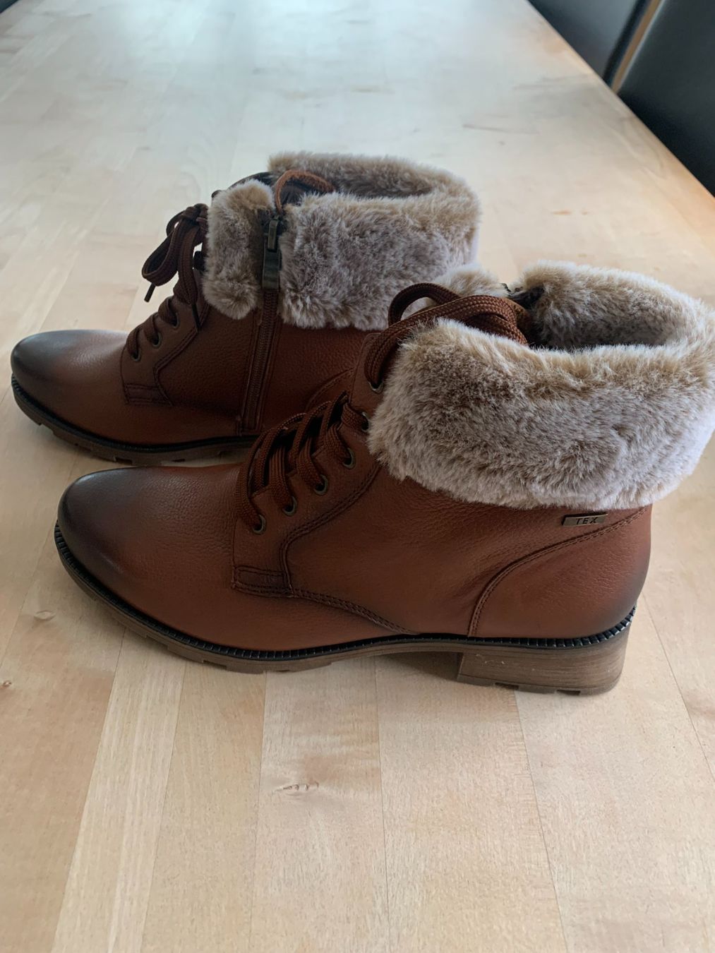 Scarpe da donna: Damen-Stiefeletten Gr.42 – Nuovo (secondo la descrizione) da Azmoos venduto da Verwir64 1