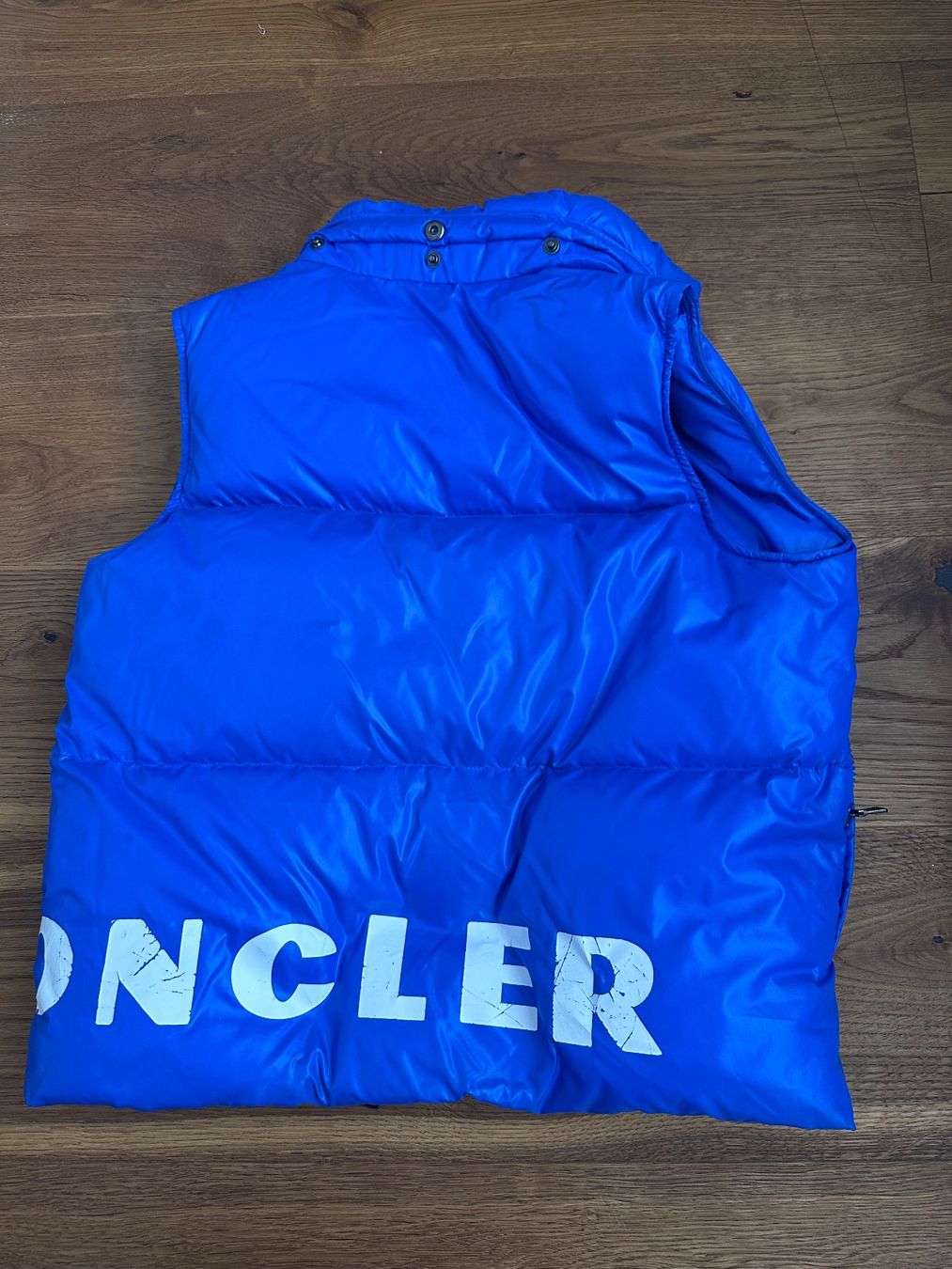 Moncler Altro abbigliamento per bambino: Moncler Vest 140 – Usato da St-Légier-Chiésaz venduto da EvaVDRiviera 5