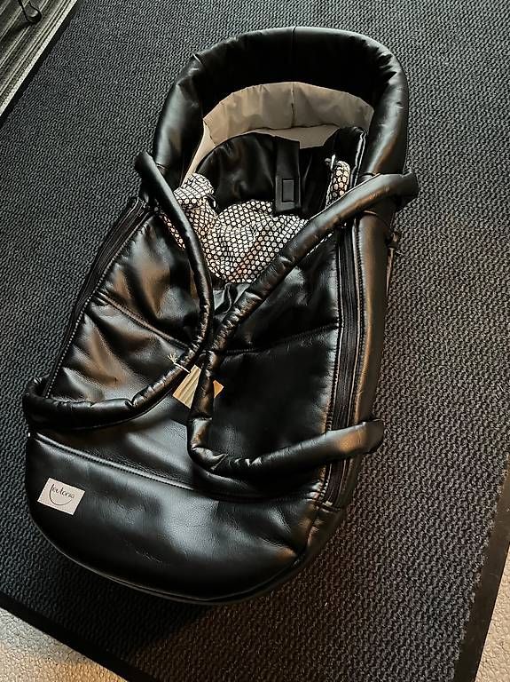 Marsupi portabebè: Baby Tragtasche Teutonia – Usato da Ilanz venduto da Tomyniceday