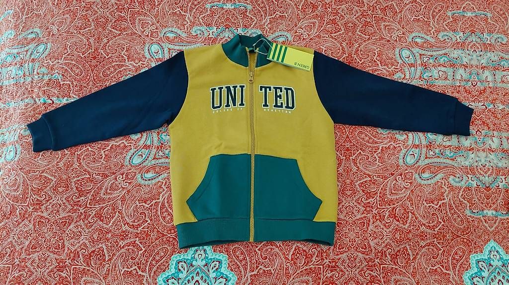 Maglioni & Felpe: Benetton Pulli Grösse 116 neu mit Etikette – Usato da Merenschwand venduto da gionatav 2
