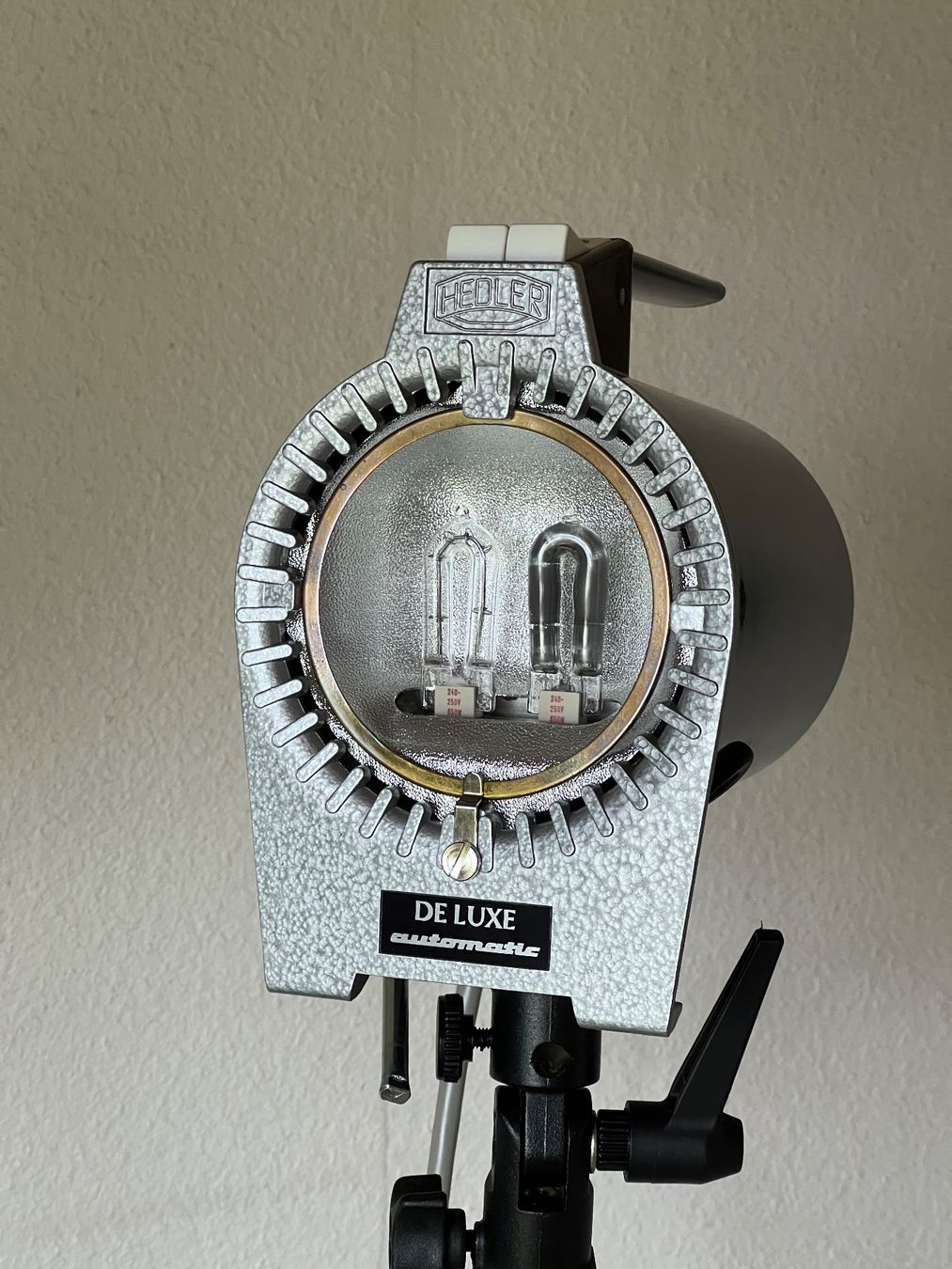 Manfrotto Lampade: Studioleuchten mit Manfrotto Stativen – Usato da Sennhof venduto da Johnbest 3