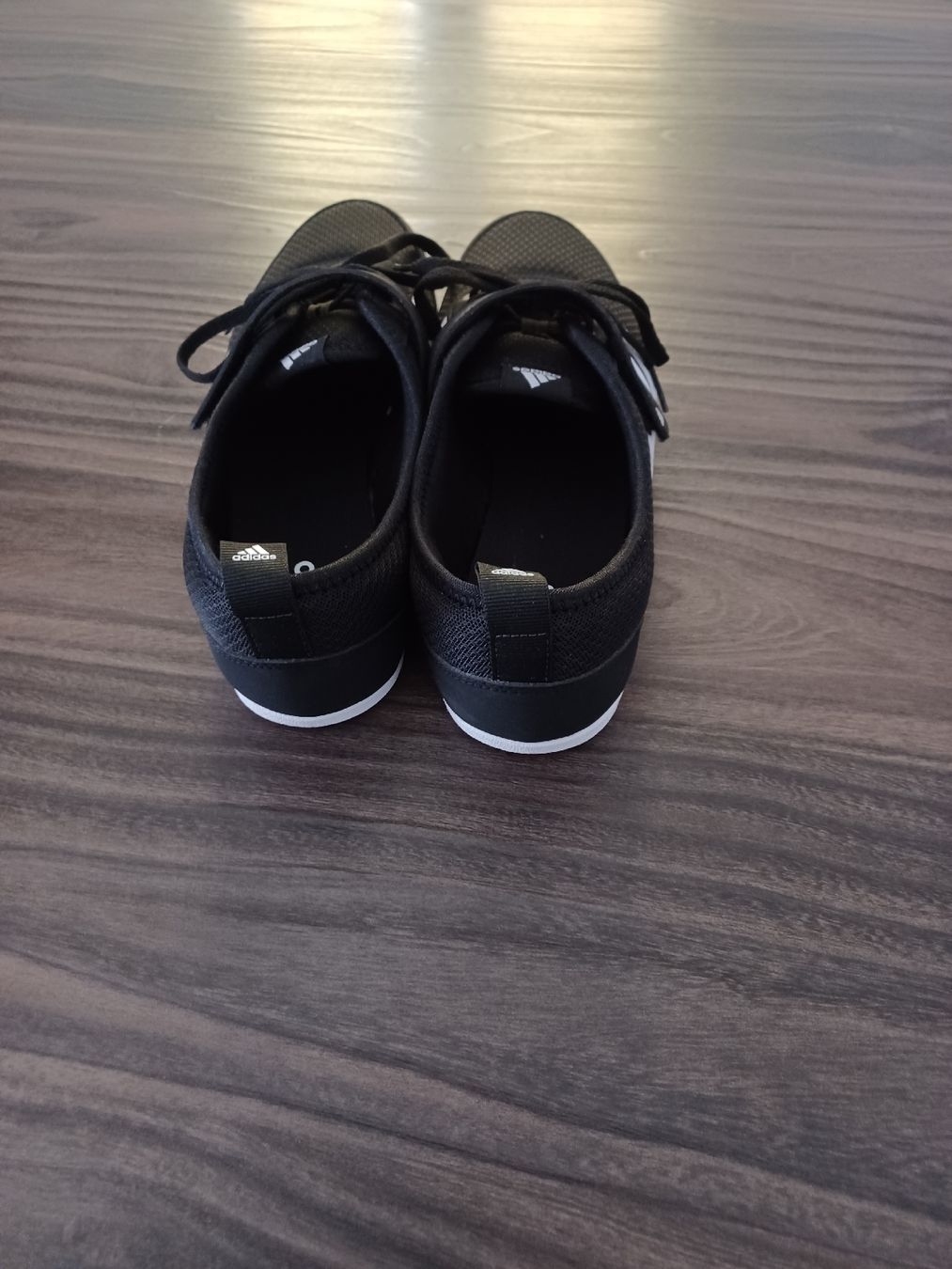 Scarpe da donna: Adidas Schuhe Gr . 42 – Nuovo (secondo la descrizione) da Hasle LU venduto da Bob86 2
