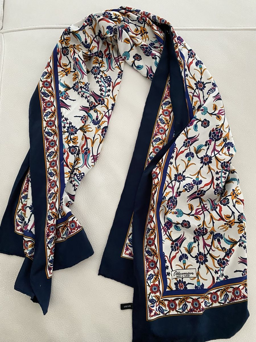 Foulards, Tücher & Schals: Seiden Schal 🌸 – Gebraucht aus Opfikon von Luis144 6