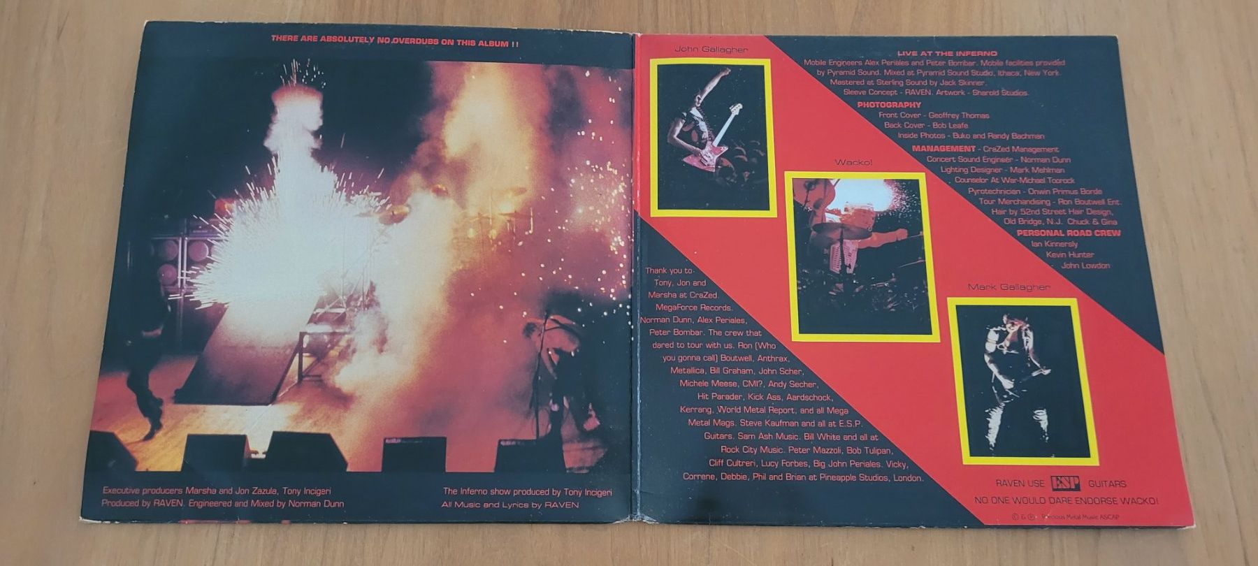 Vinyles: DLP  Raven – D'occasion à Martigny par MZ-67 1