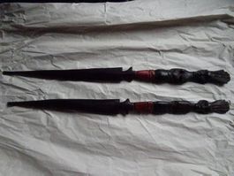 2 afrikanische Dolche aus Holz