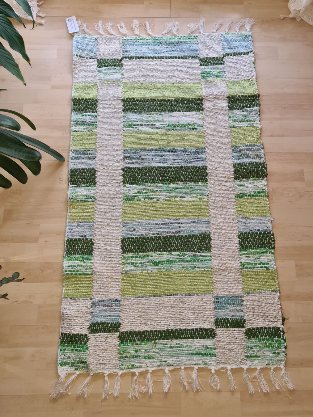 Tappeti: Teppich, Bettvorleger, 70x130 cm 2-seitig – Nuovo e nell'imballaggio originale da Bremgarten AG venduto da Deseodec