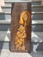 Wooden sculpture, drunkard on a lamppost, 60x27x3.5 cm