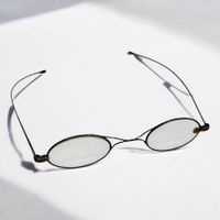 Lunettes anciennes monture fine fer forgé à la main XIXe s.