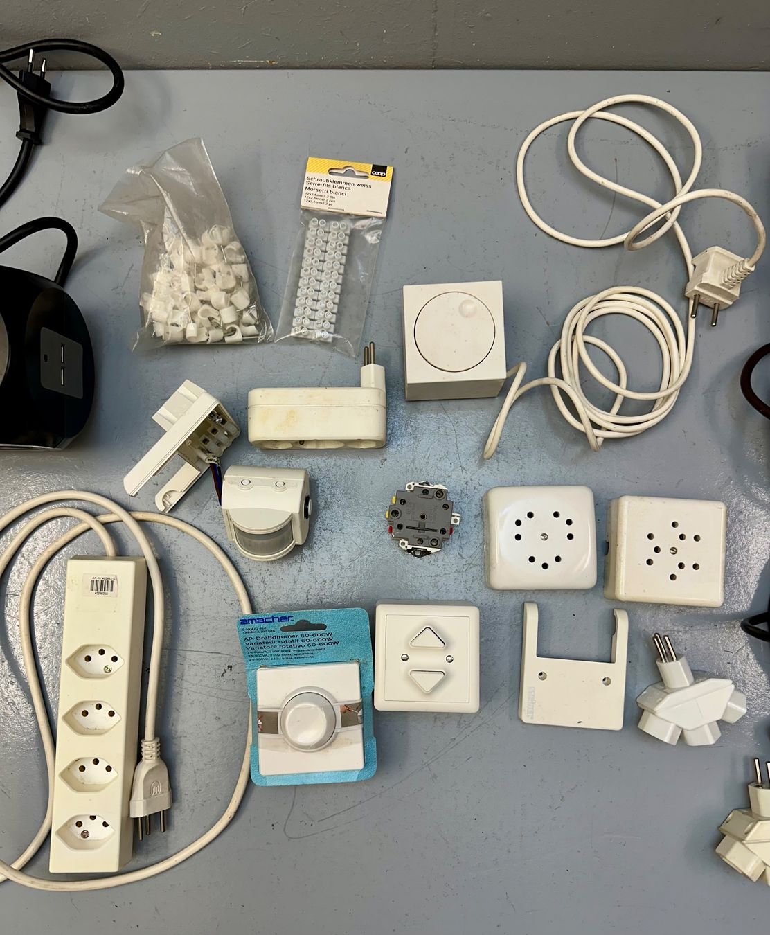 Stecker: SCHALTER/KABEL/STECKER DIV AB 1.-!!! – Gebraucht aus Zürich von NIKI777 2