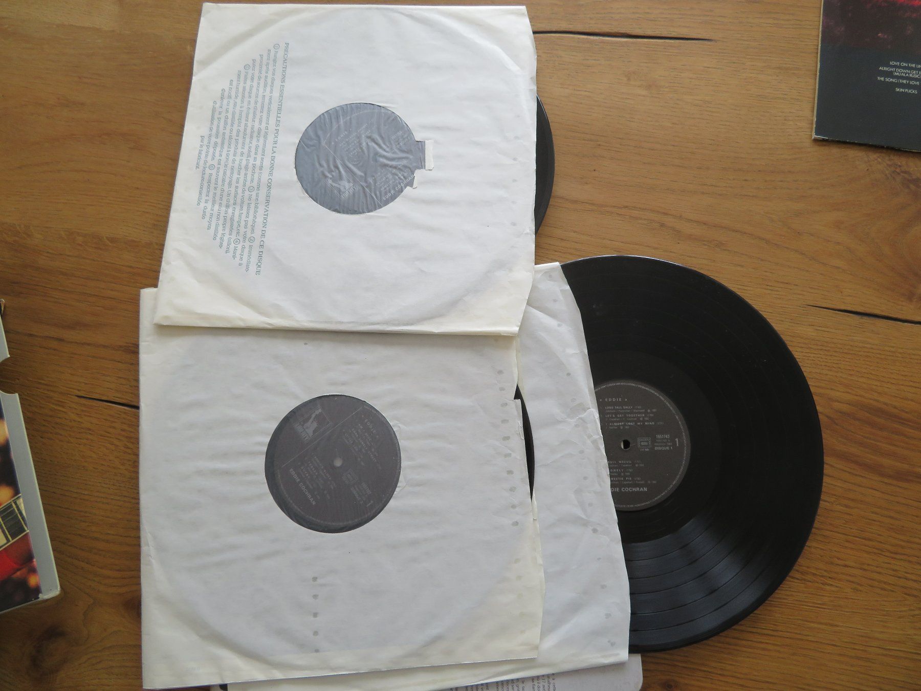 Dischi in vinile: EDDIE COCHRAN 3LP BOX EDDIE – Nuovo (secondo la descrizione) da Zürich venduto da max_cp5f 2