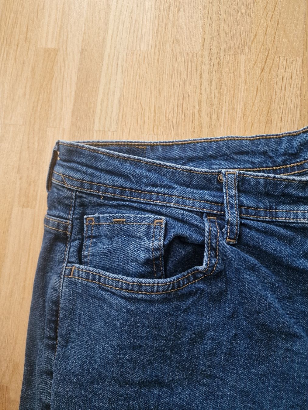 Jeans: Herren Jeans Relaxed Gr. W38/L30 – Usato da Worblaufen venduto da DD11 2