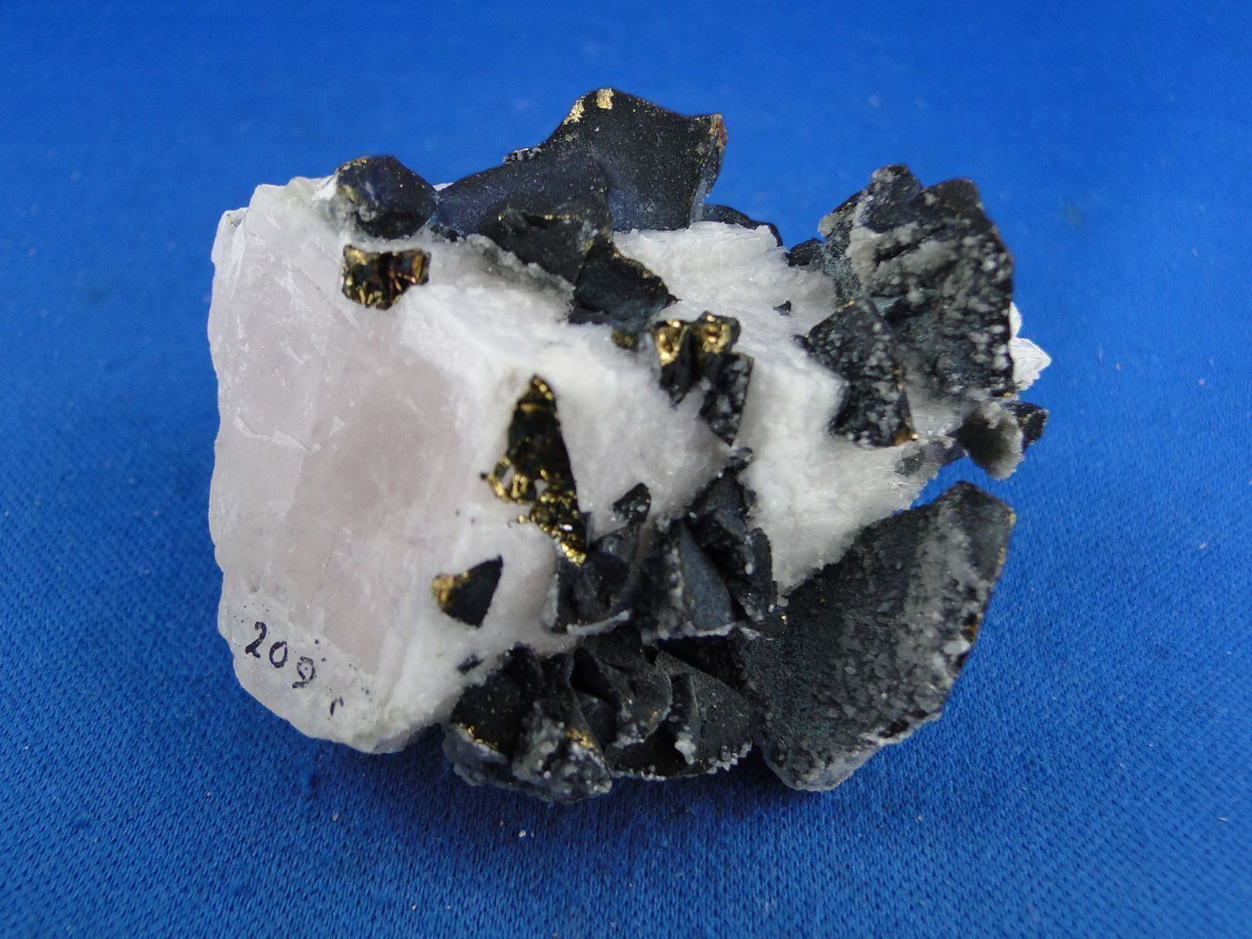 Mineralien & Heilsteine: Chalkopyrit auf Calcit – Gebraucht aus Schinznach Bad von Demerald 5