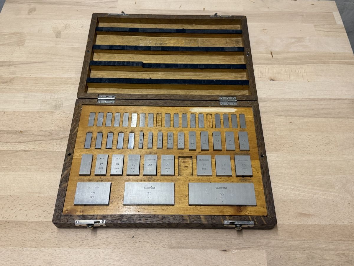 Messen: Jeu de cales étalons acier – Gebraucht aus Bassecourt von DiM7775