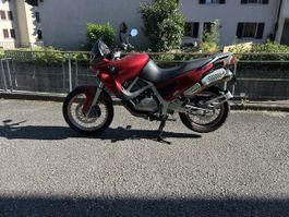 BMW F 650 GS Motorrad rot