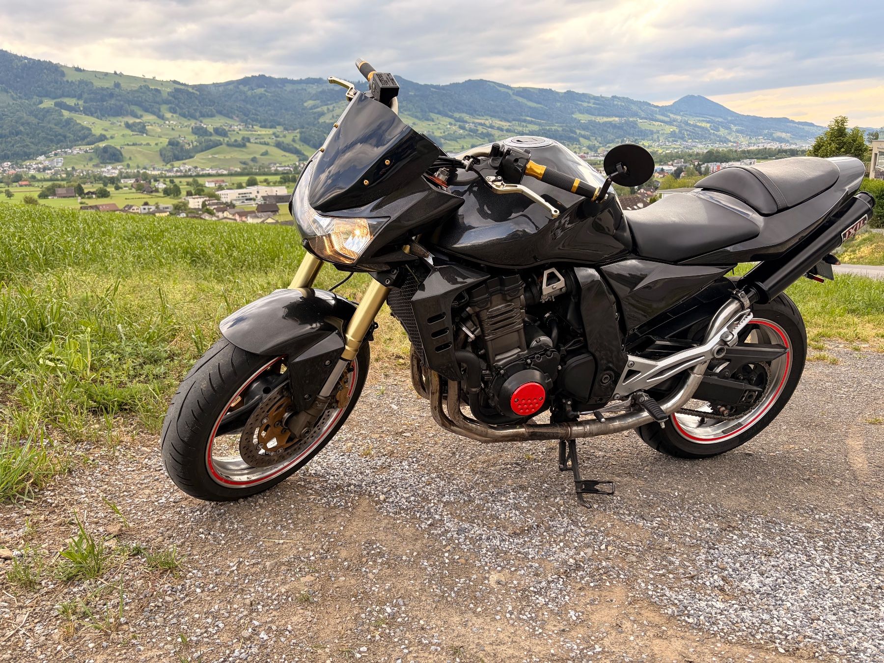 Kawasaki Strada: Kawasaki Z1000 – Usato da Siebnen venduto da mazue